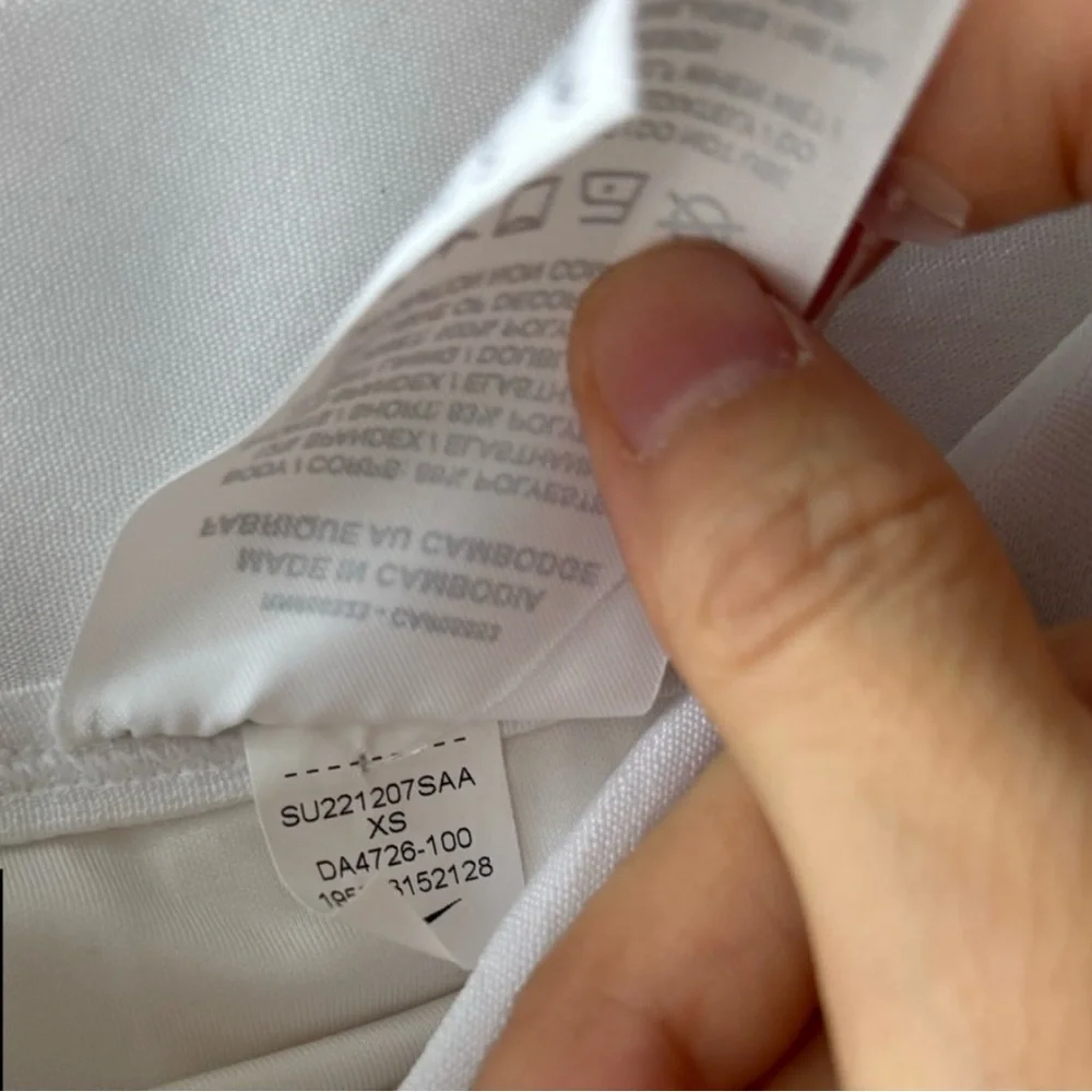 Nike White Skater Mini Skirt with Pleated Tiers - Picture 5 of 5